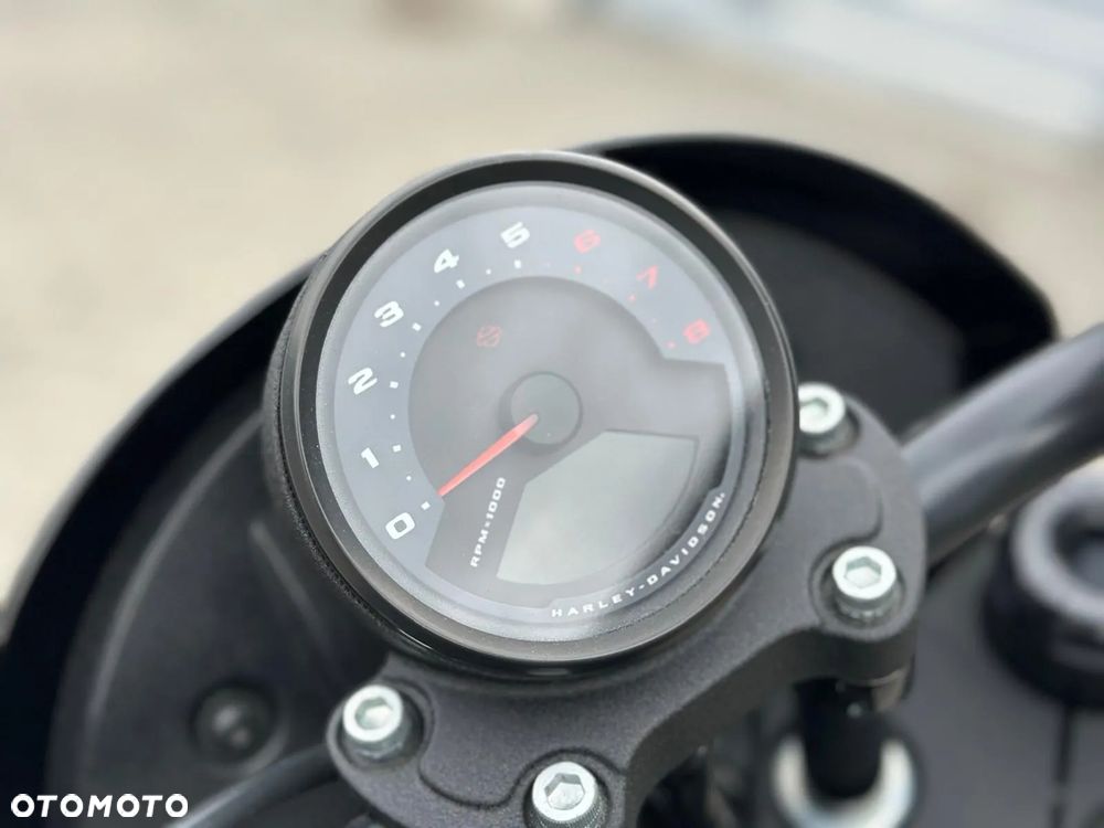 Harley-Davidson Softail Low Rider - 21