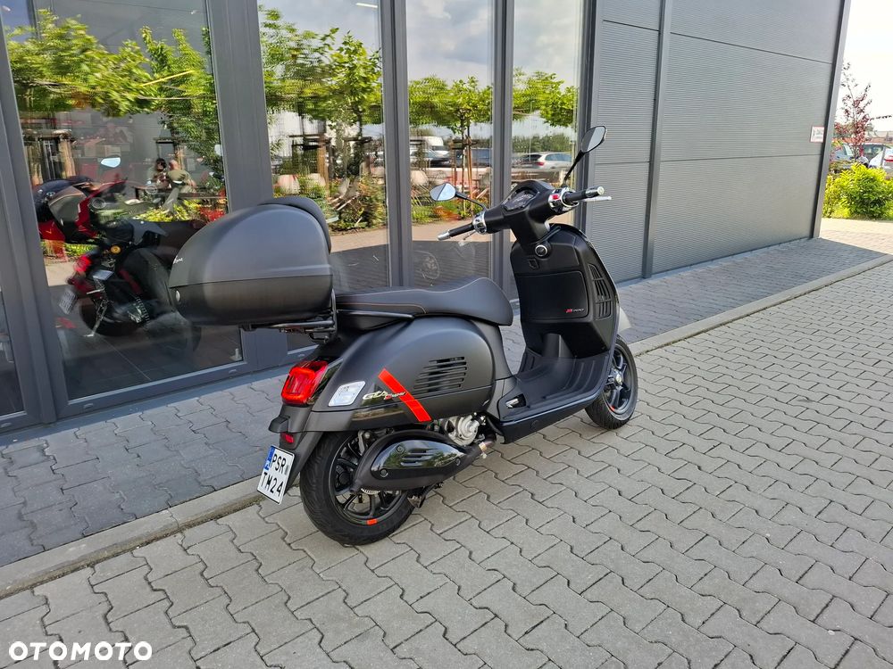 Vespa GTS - 4