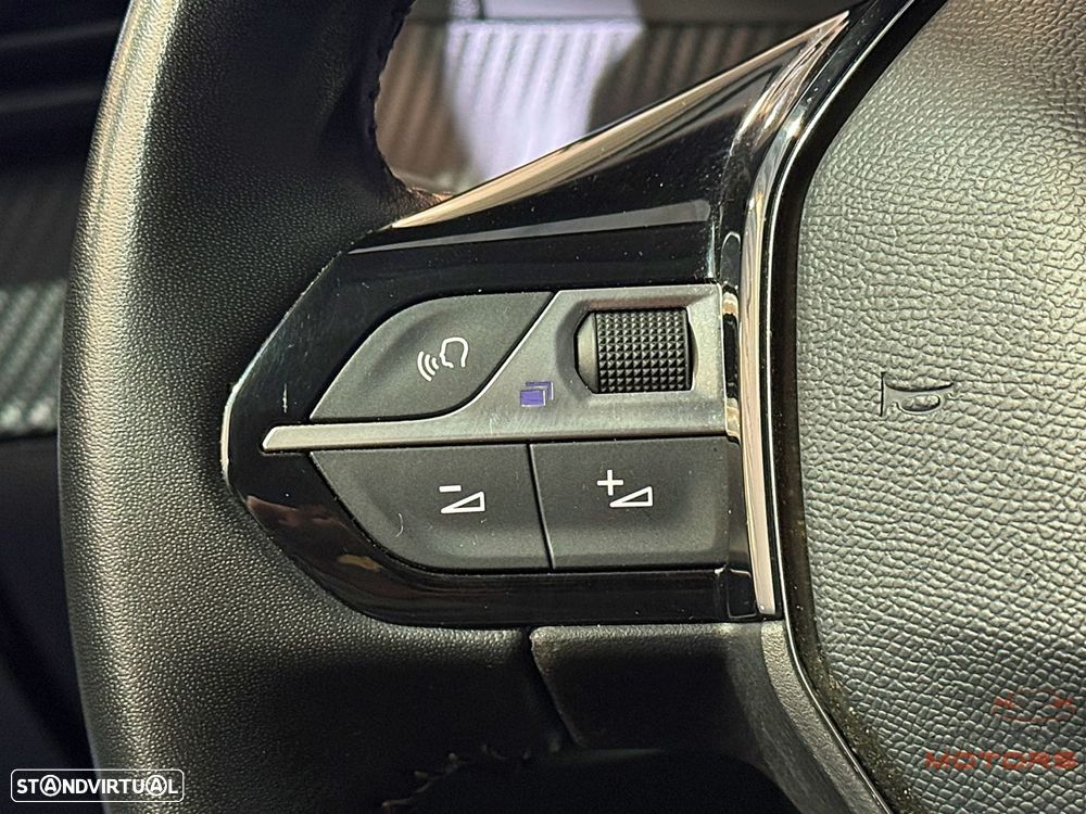 Peugeot 2008 1.2 PureTech Allure Pack - 22