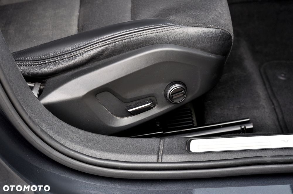 Volvo V60 D3 Geartronic Momentum Pro - 27