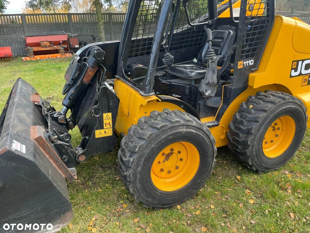 Bobcat ROBOT 94 konie + zamiatarka i pług - 7