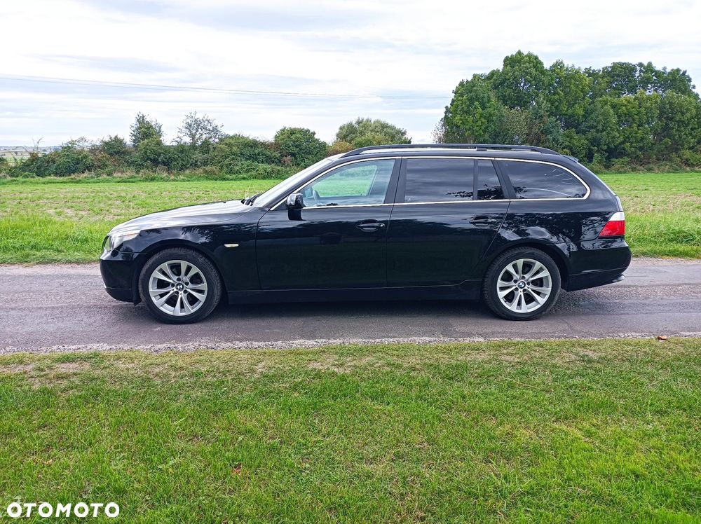 BMW Seria 5 523i - 31