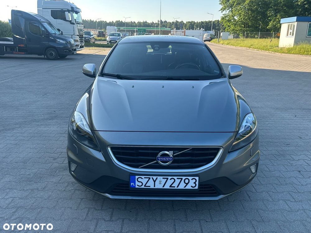 Volvo V40 D2 Drive-E R-Design Momentum - 8