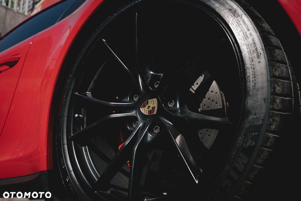 Porsche 911 Carrera 4S PDK - 3