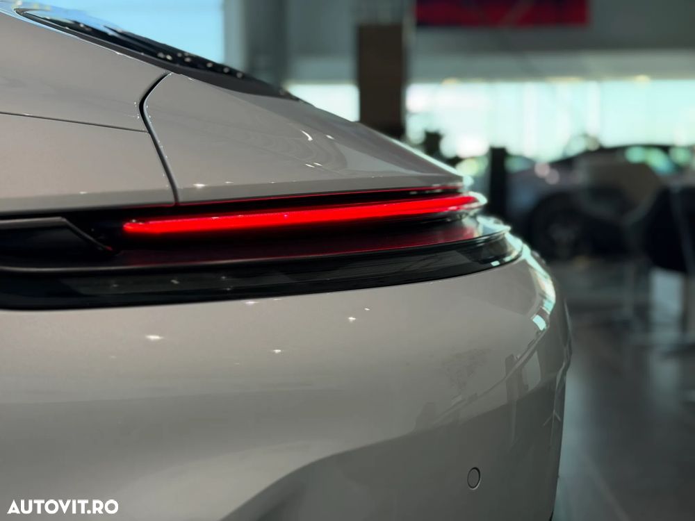Porsche 911 Carrera PDK - 5