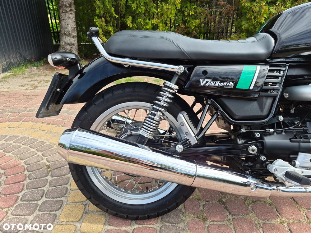 Moto Guzzi V7 - 8