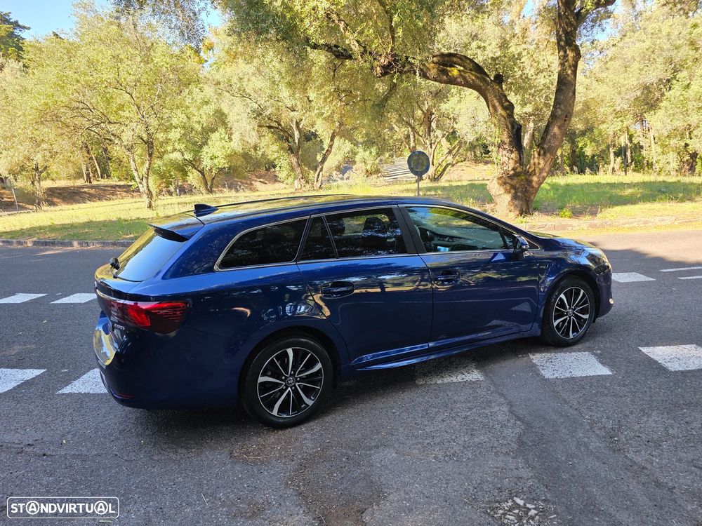 Toyota Avensis SW 2.0 D-4D Luxury+GPS - 5