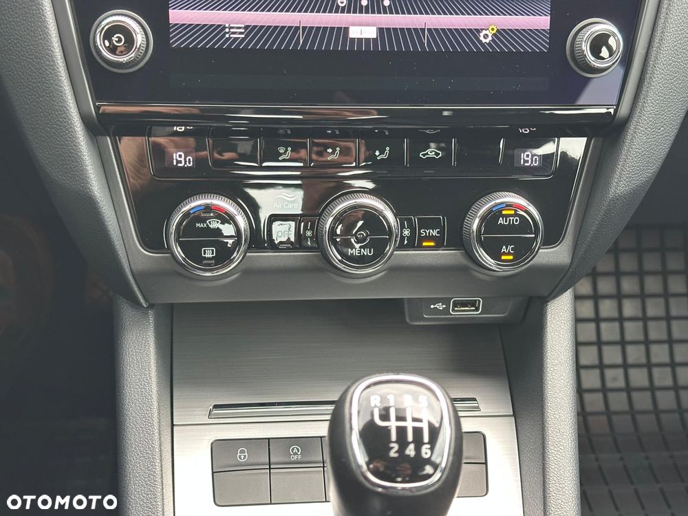 Skoda Octavia 1.0 TSI Ambition - 28