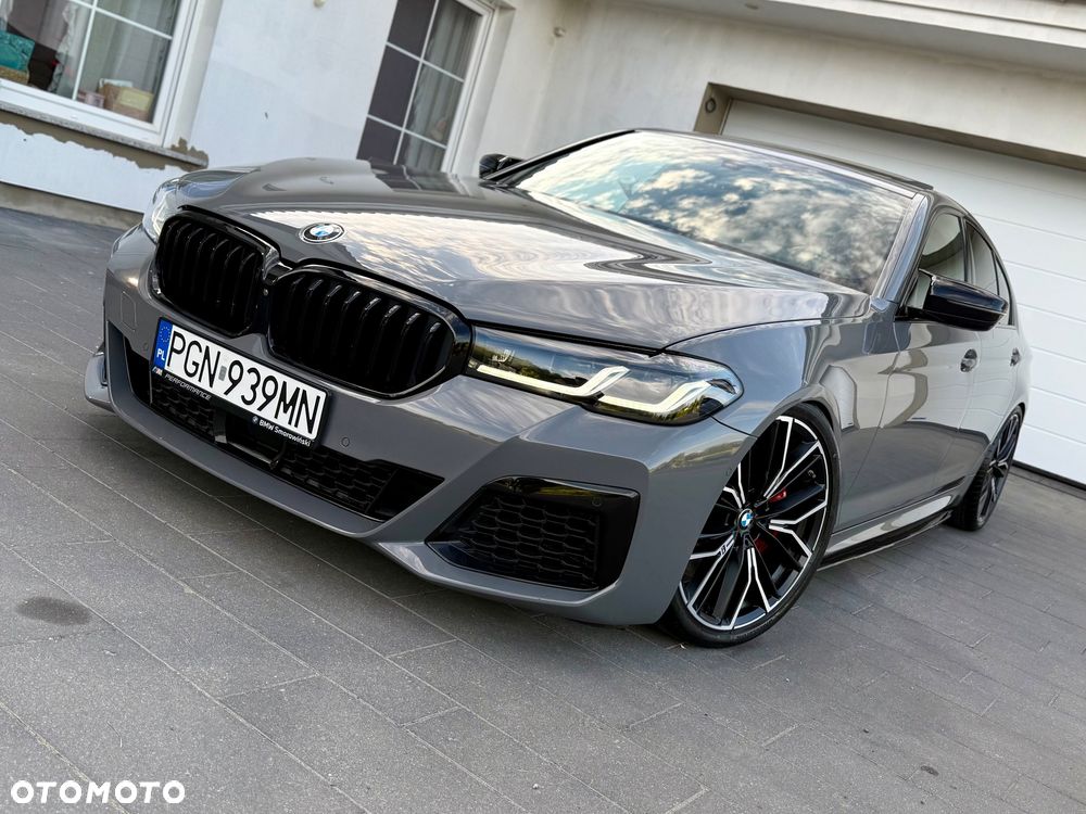 BMW Seria 5 M550i xDrive - 4