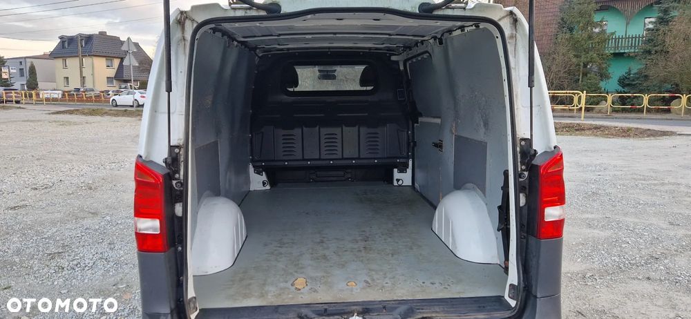 Mercedes-Benz VITO - 18