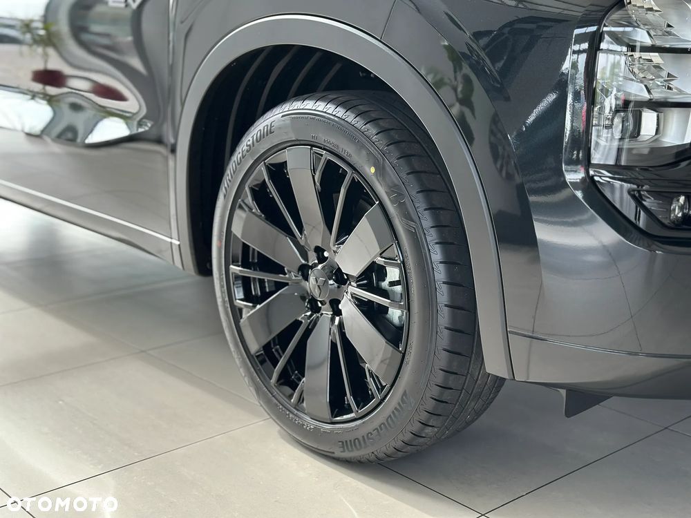 Mitsubishi Outlander Black Edition - 5