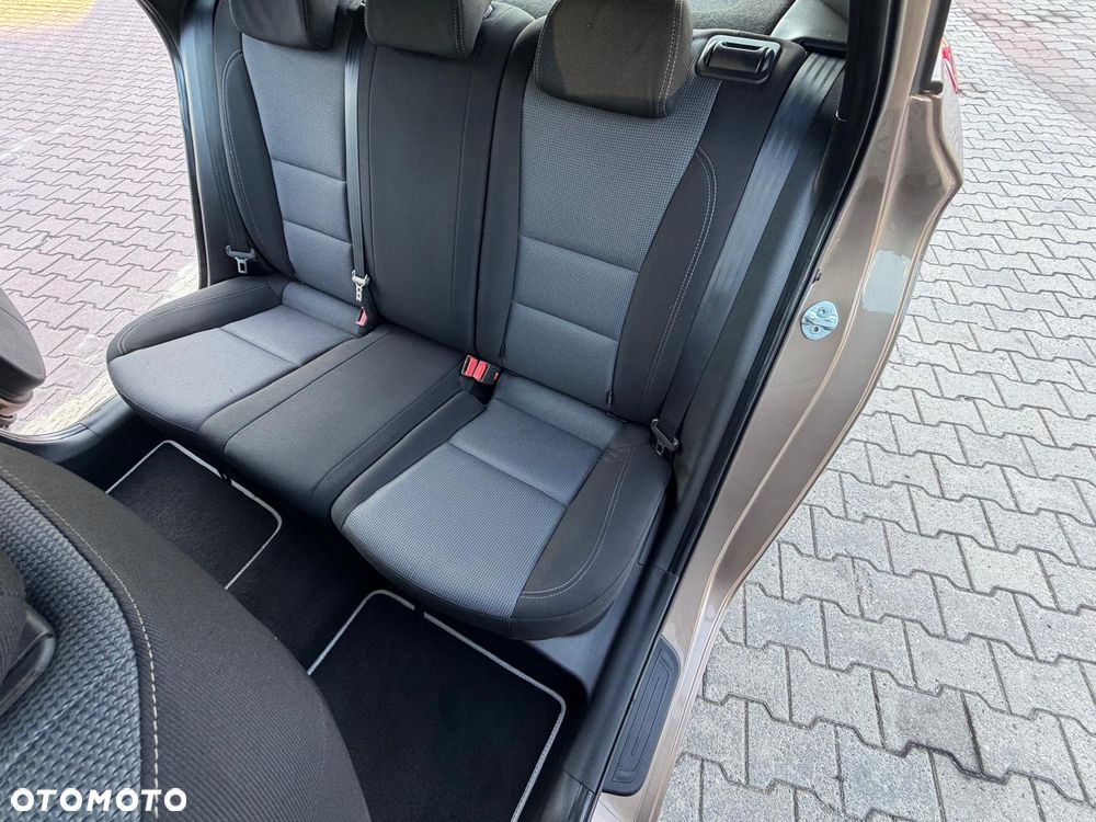 Hyundai i30 1.4 Premium - 13