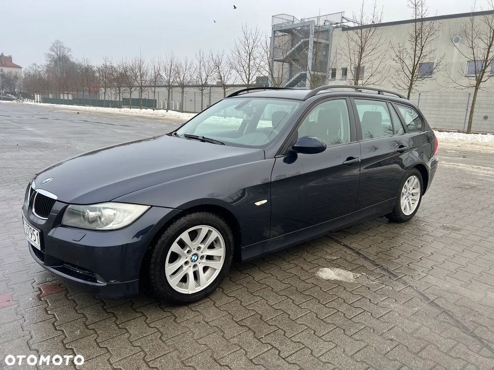 BMW Seria 3 320d DPF - 1