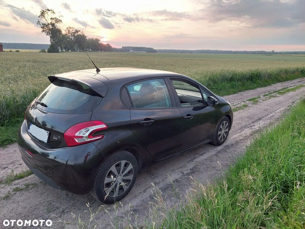 Peugeot 208 e-HDi 68 EGS5 Stop&Start Active - 2