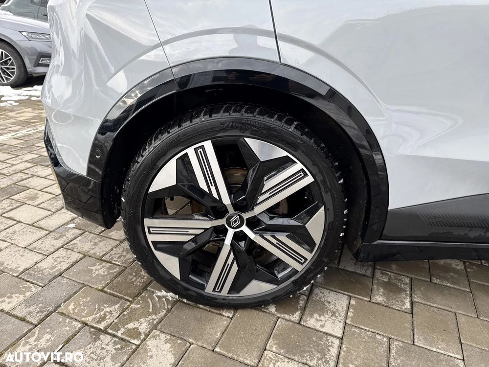 Renault Megane E-TECH 60 kWh 220 CP Iconic - 17