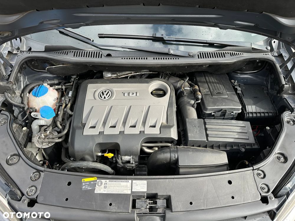 Volkswagen Touran - 29