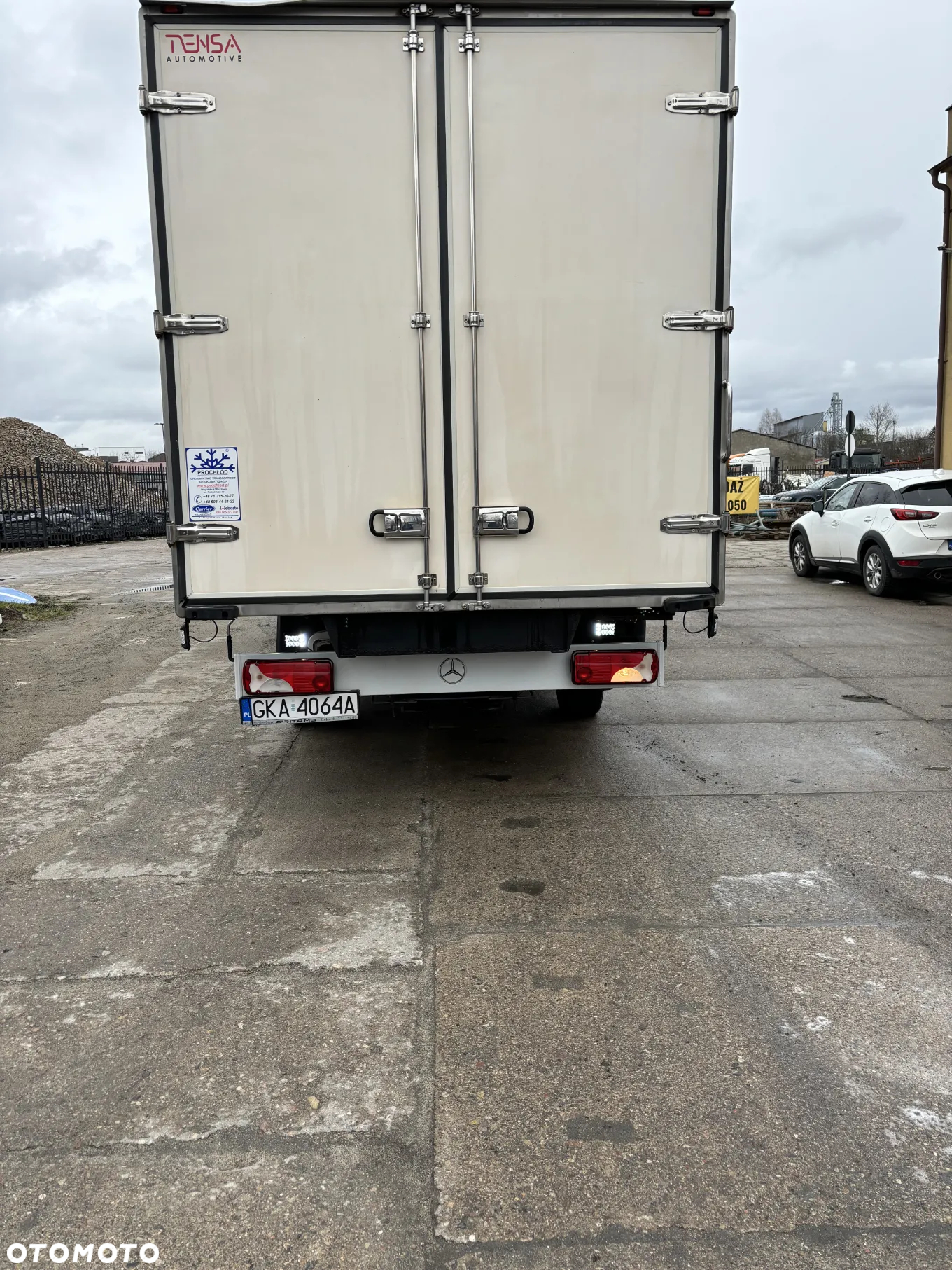 Mercedes-Benz Sprinter 319 V6 - 13