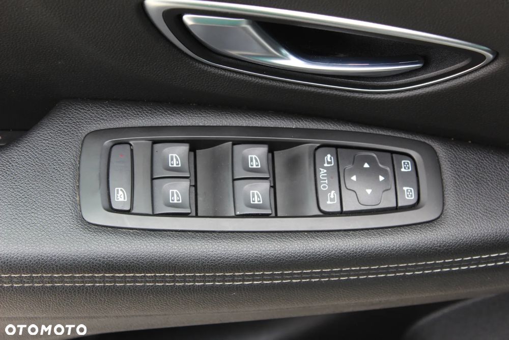 Renault Scenic BLUE dCi 120 LIMITED - 16