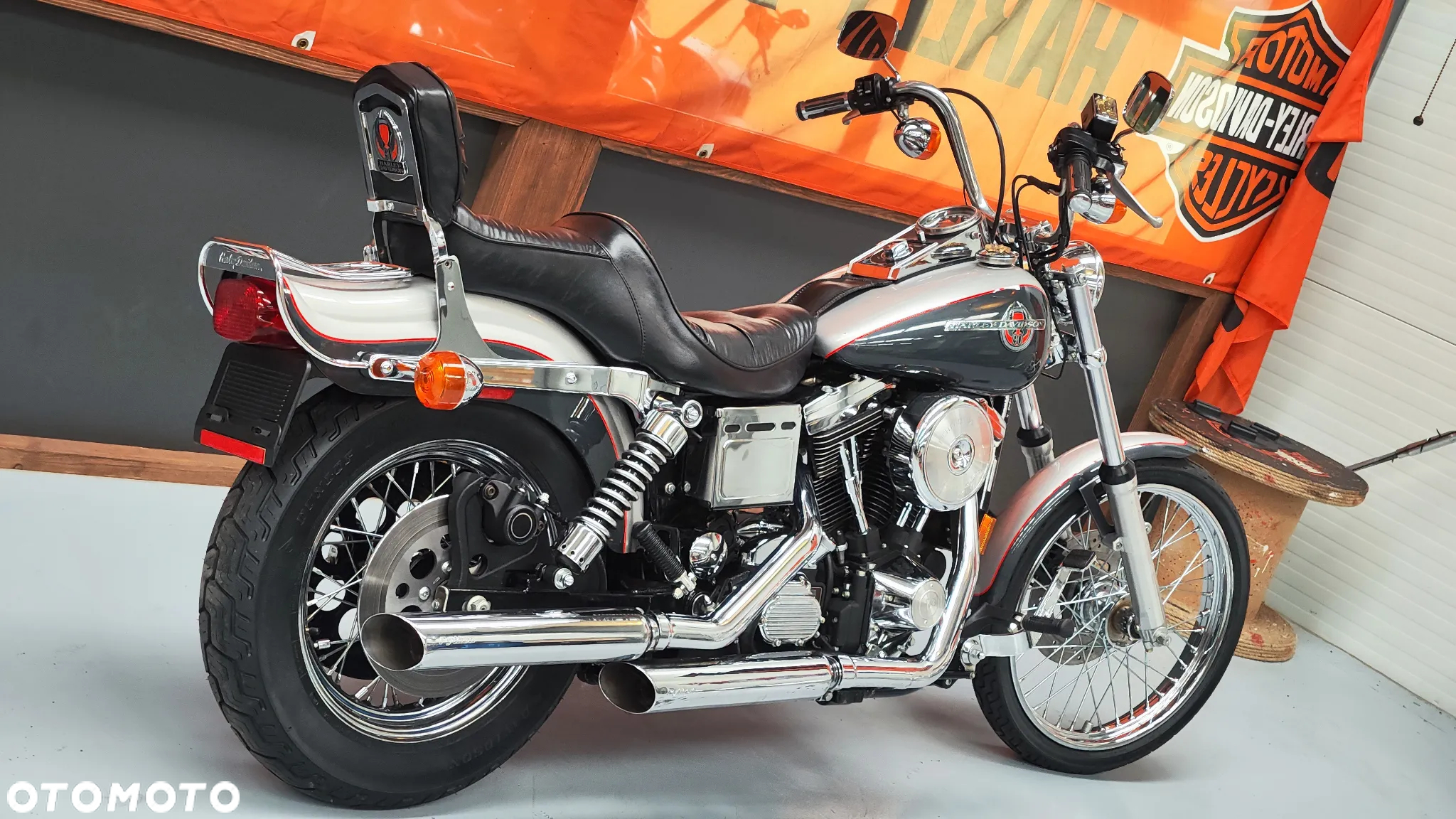 Harley-Davidson Dyna Wide Glide - 12