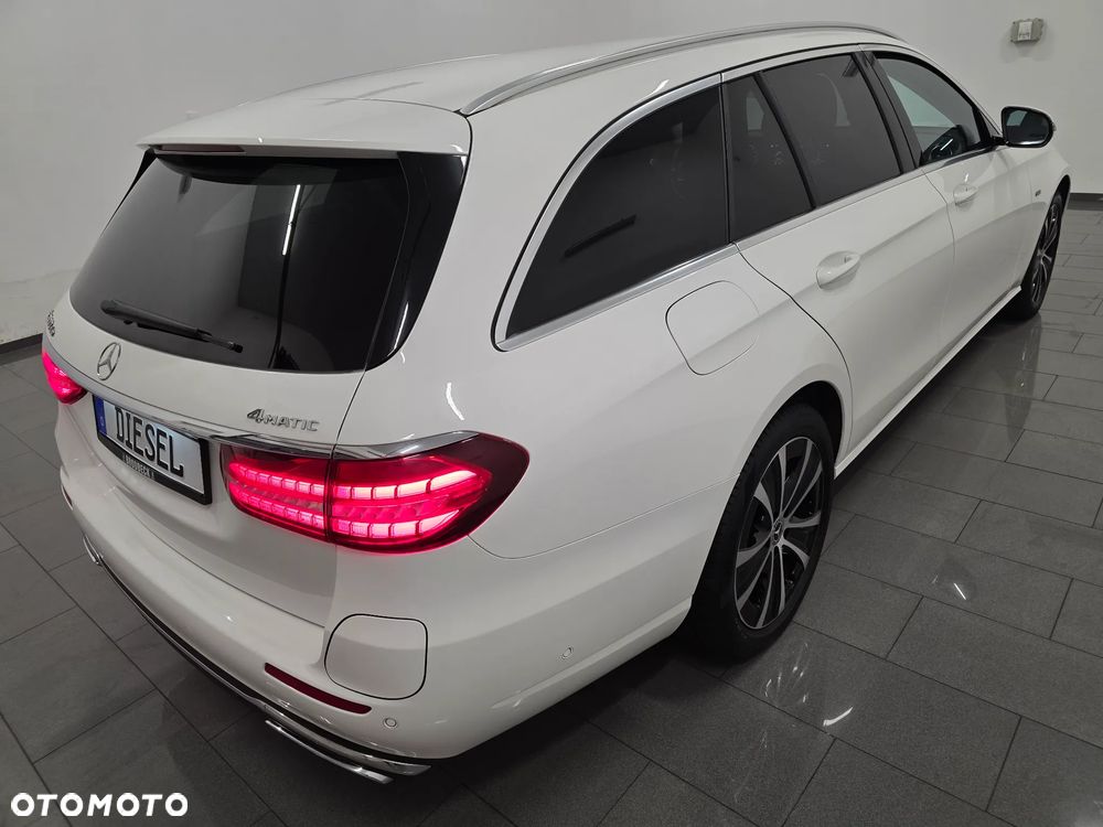 Mercedes-Benz Klasa E 300 de 4-Matic Exclusive - 6