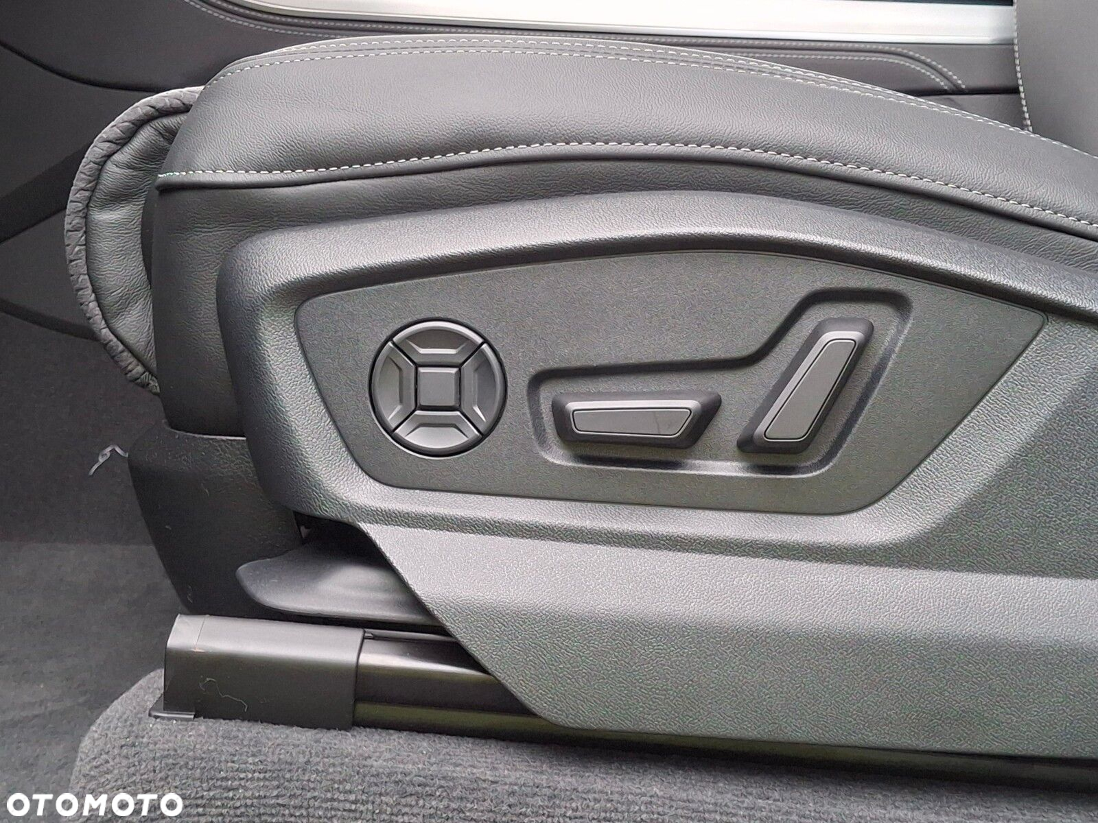 Audi Q7 - 24