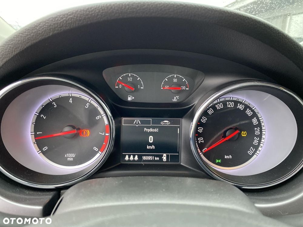 Opel Astra 1.4 T Enjoy - 19