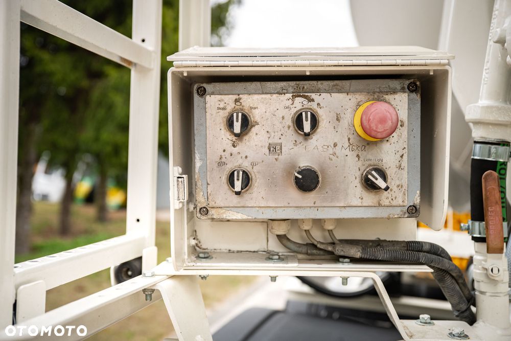 Mercedes-Benz Arocs 3746 MP5 10m3 rok 2022 Putzmeister - 15