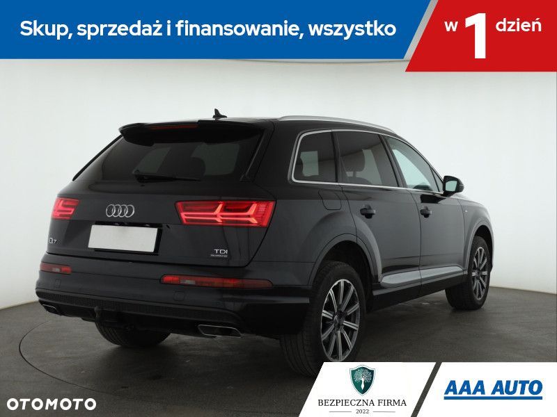 Audi Q7 - 7