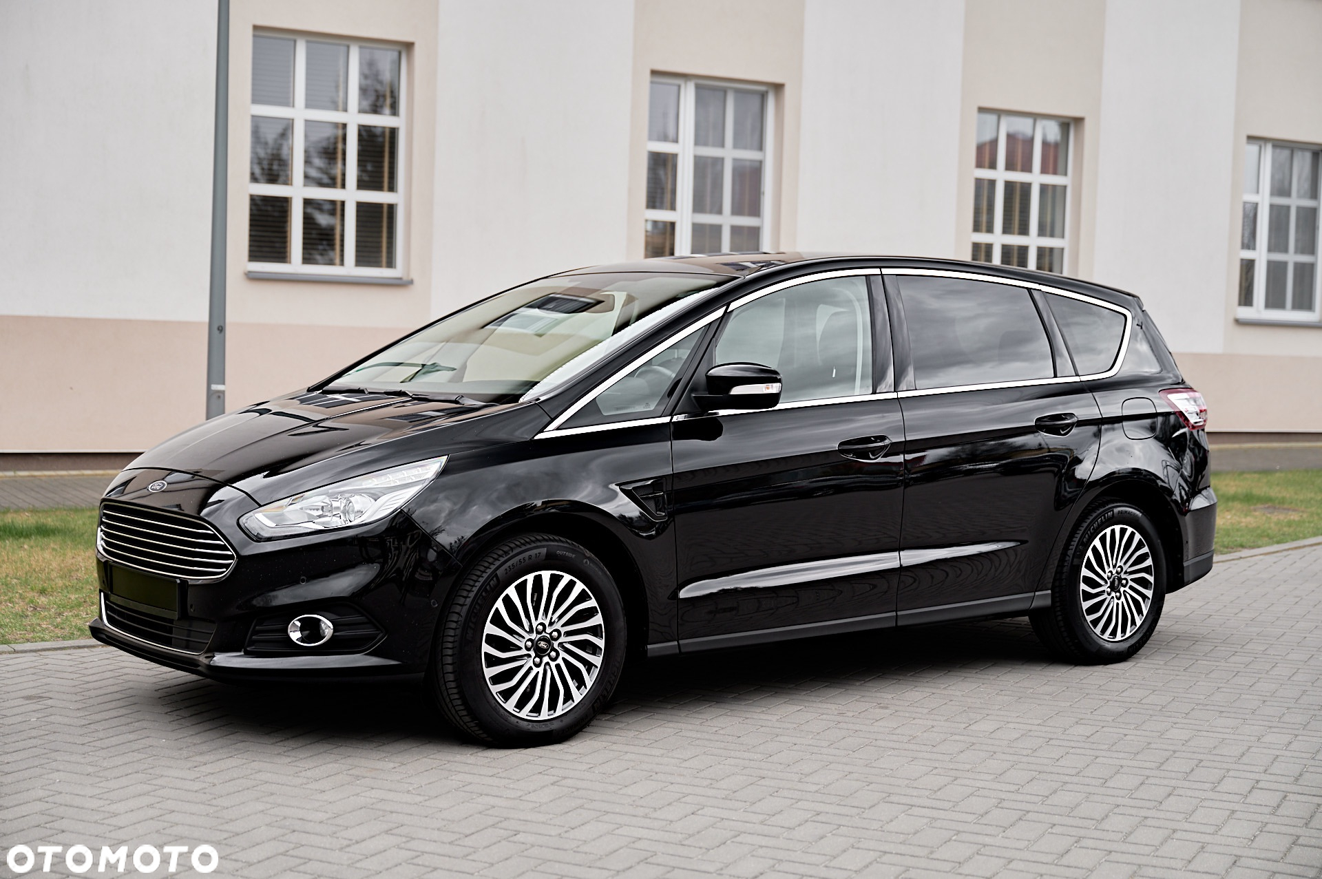 Ford S-Max - 7
