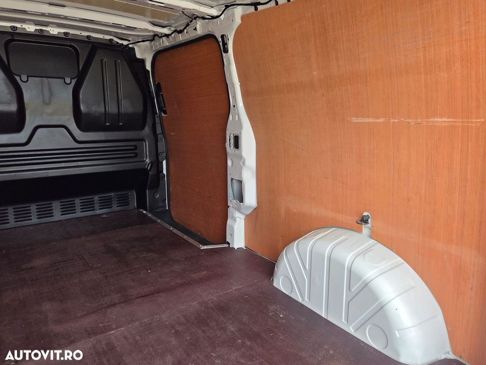 Ford New Transit Custom L2H1 Premium Edition - 14