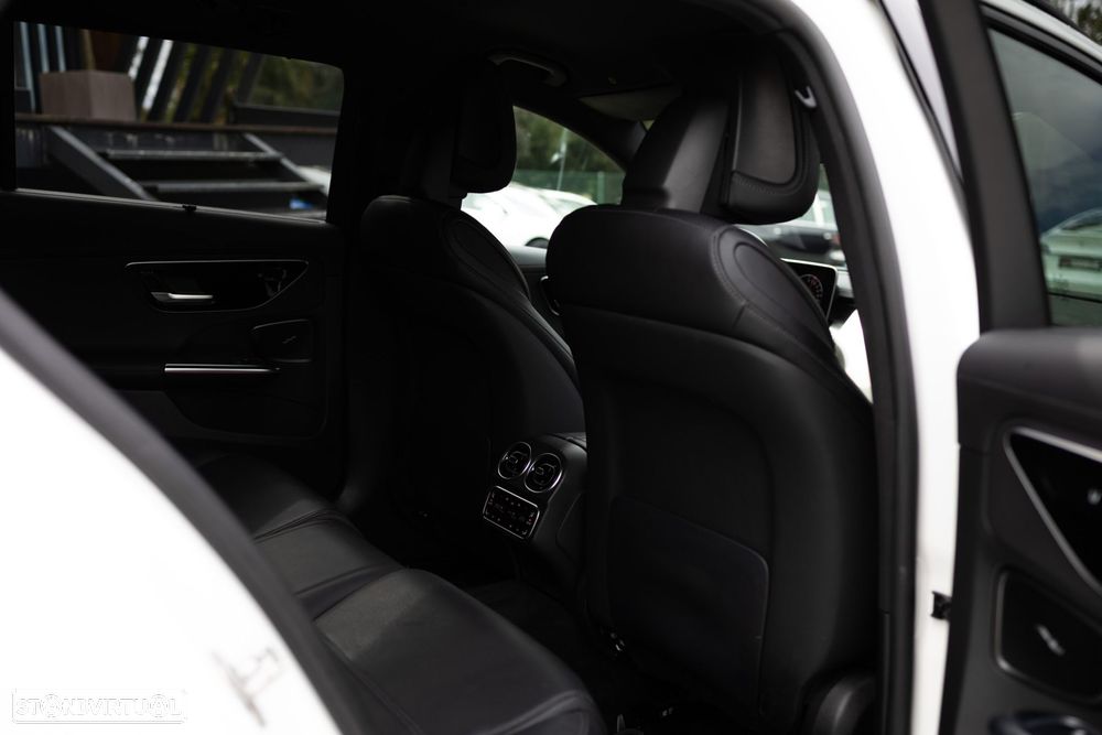 Mercedes-Benz C 300 e Avantgarde - 22