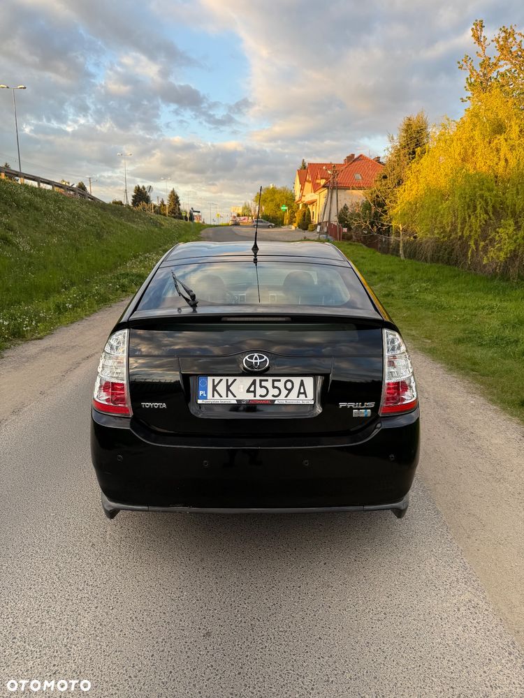 Toyota Prius - 13