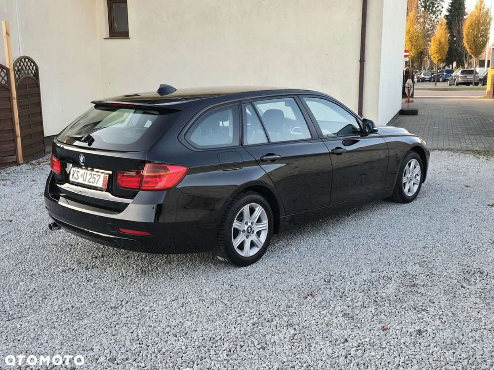 BMW Seria 3 318d Blue Performance - 12