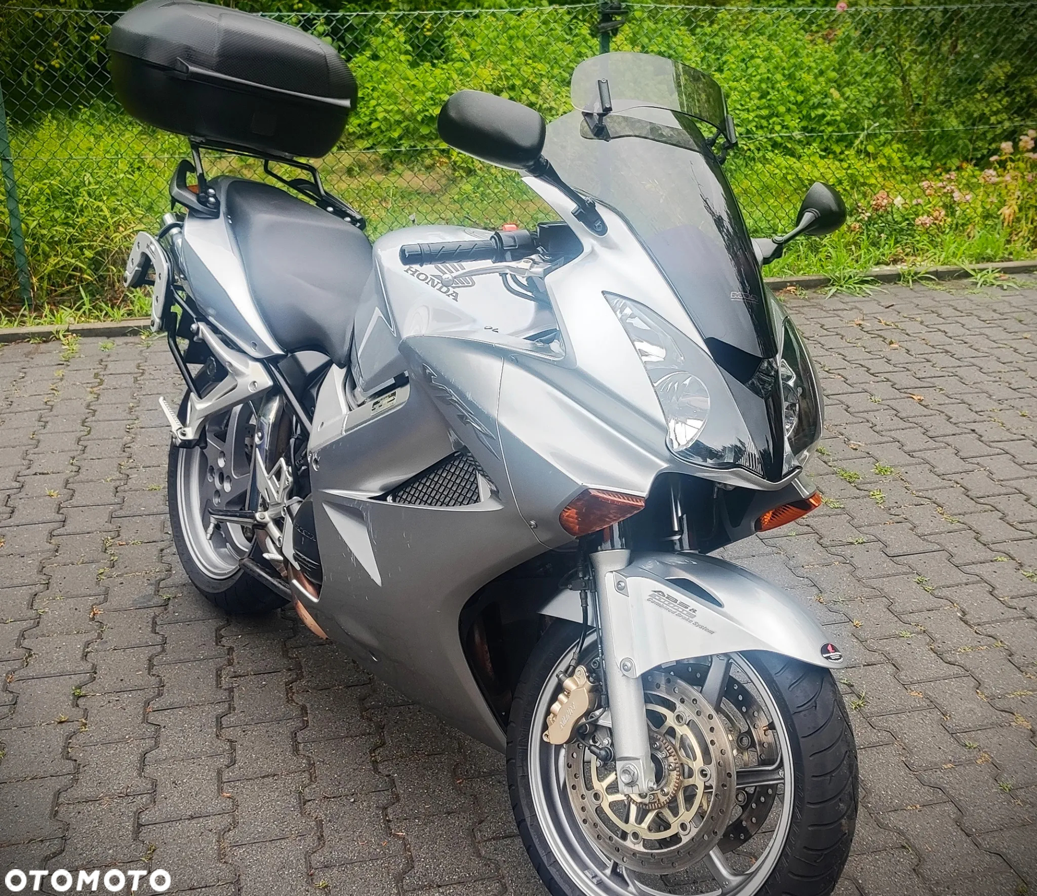 Honda VFR - 6