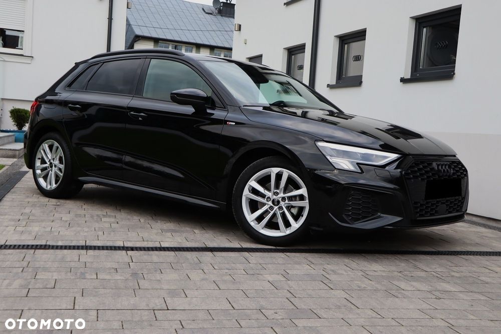 Audi A3 Sportback - 4