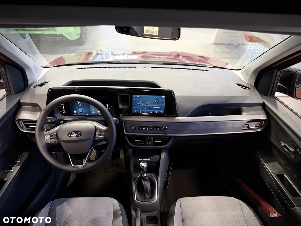 Ford Tourneo Courier 1.0 EcoBoost Titanium - 17