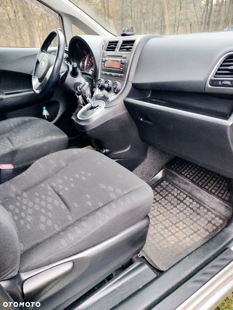 Subaru Trezia - 10
