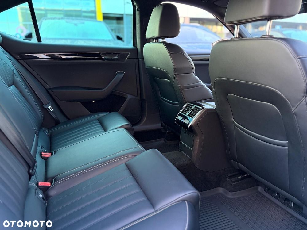 Skoda Superb 2.0 TSI L&K DSG - 22