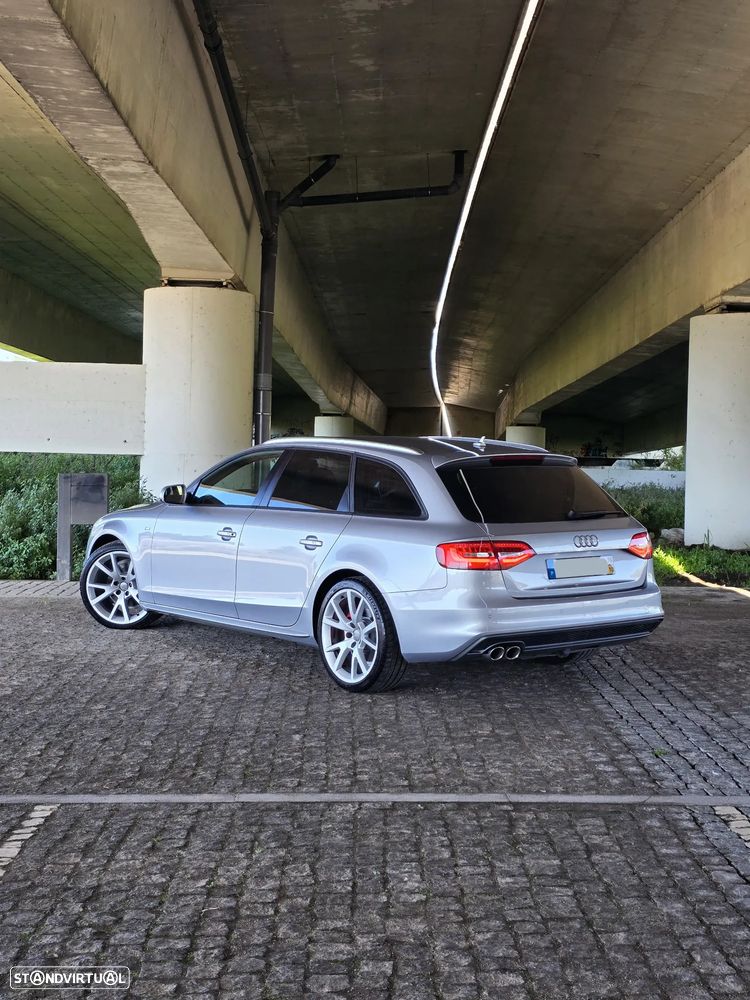 Audi A4 2.0 TDI multitronic S-line - 2