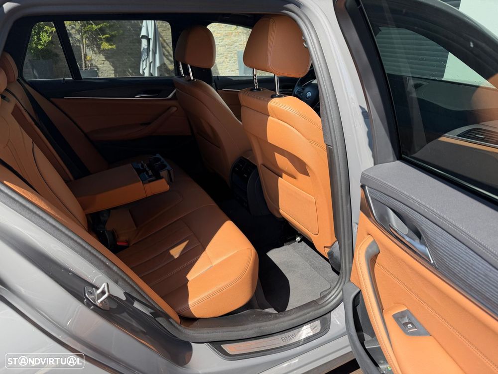 BMW 530 e Line Luxury - 8