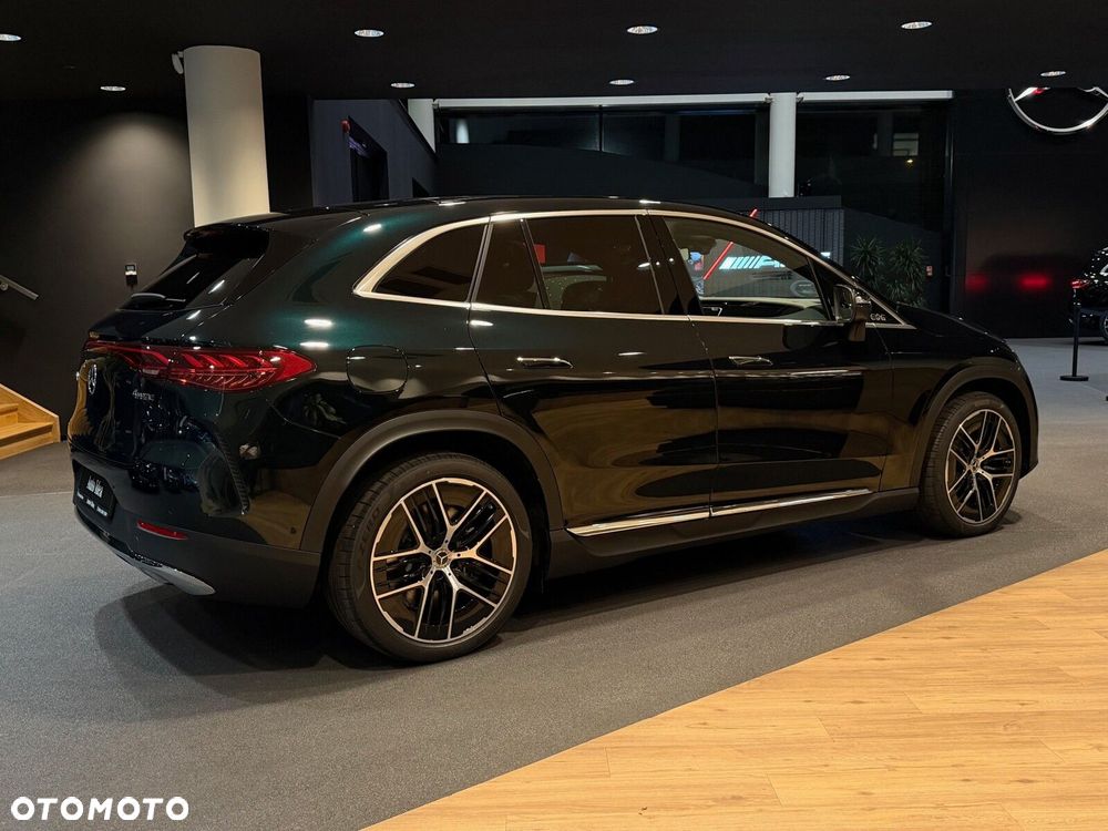 Mercedes-Benz EQE - 2