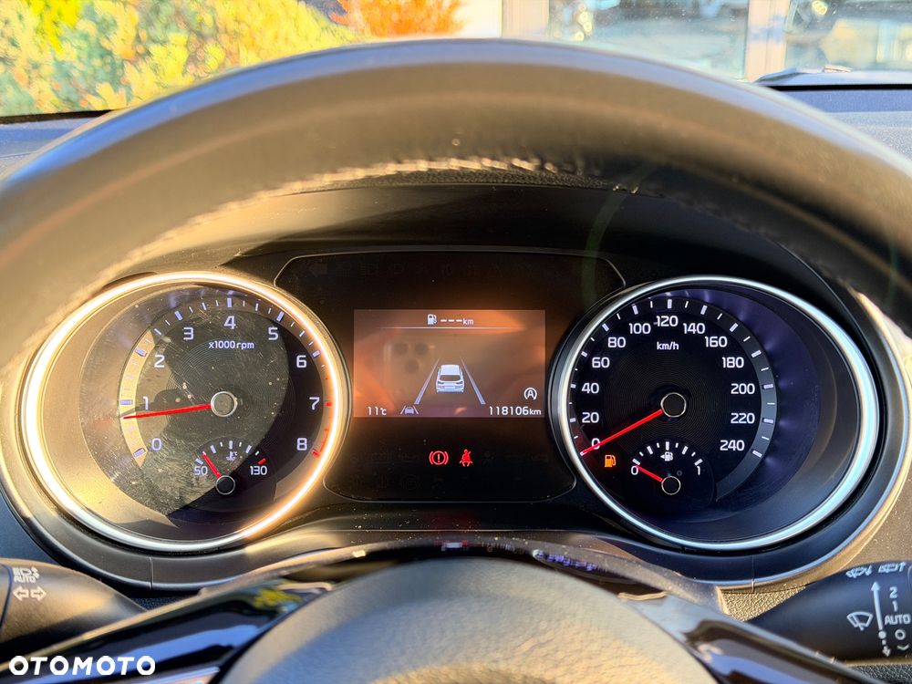 Kia Ceed 1.5 T-GDI M - 11