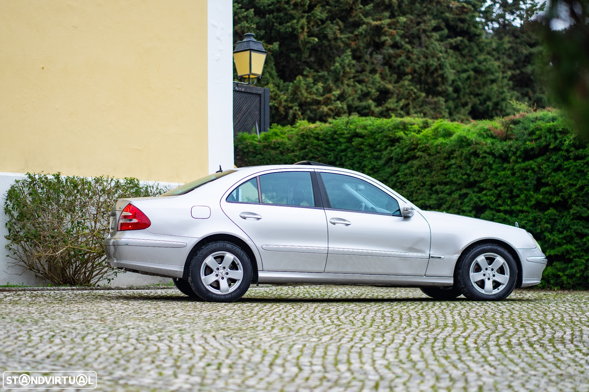 Mercedes-Benz E 270 - 17