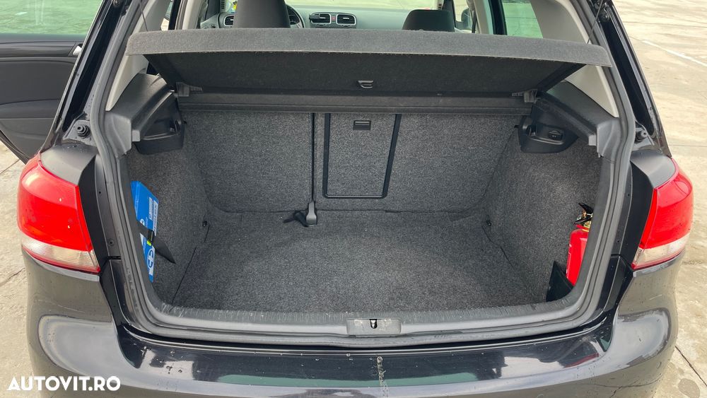 Volkswagen Golf - 13