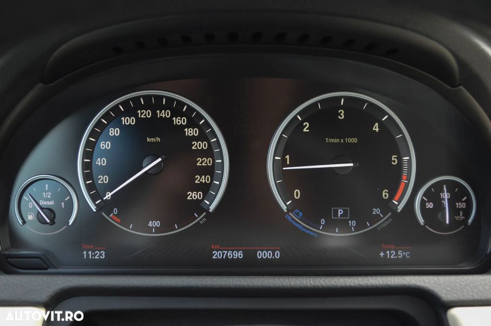 BMW Seria 5 520d Aut. Luxury Line - 6