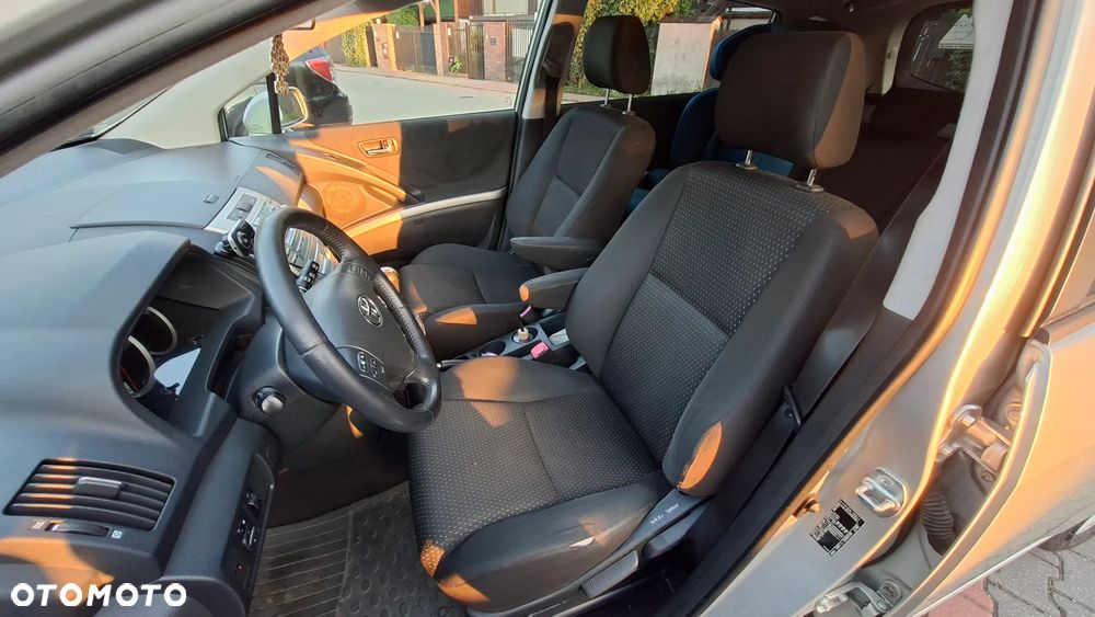 Toyota Corolla Verso 1.8 Sol - 14
