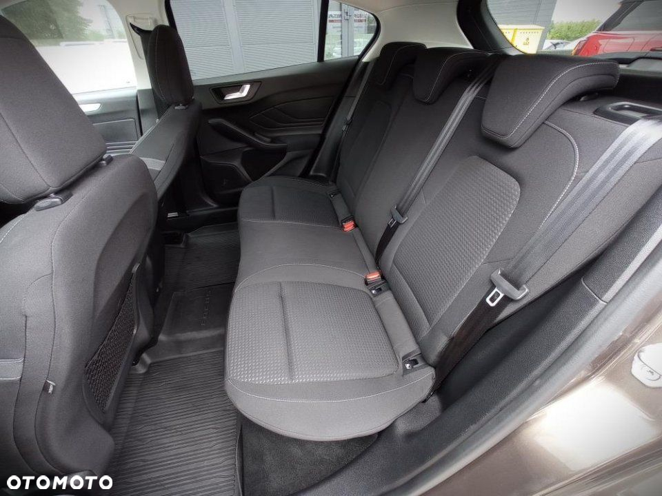Ford Focus - 12
