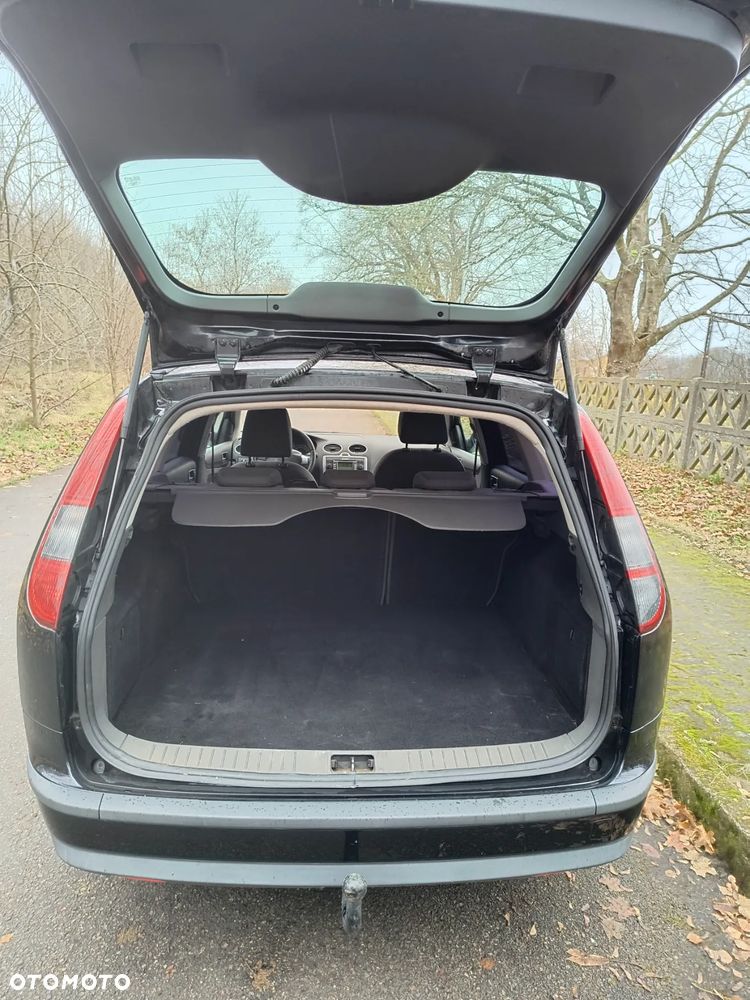 Ford Focus 1.8 FF Ambiente - 12