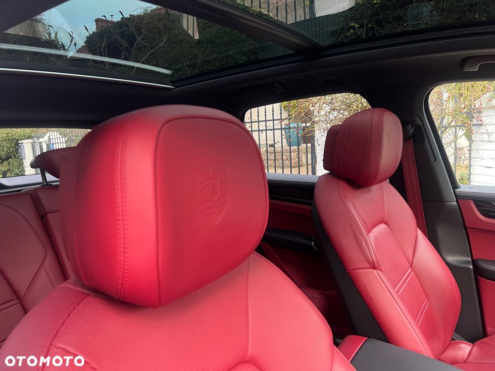 Porsche Cayenne Platinum Edition - 26