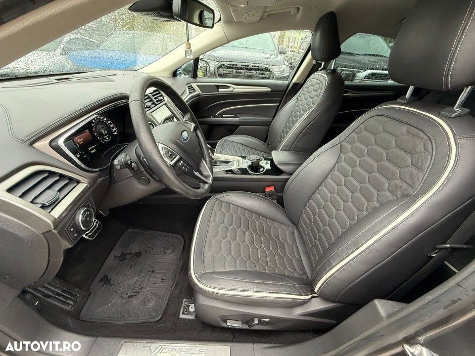 Ford Mondeo - 20